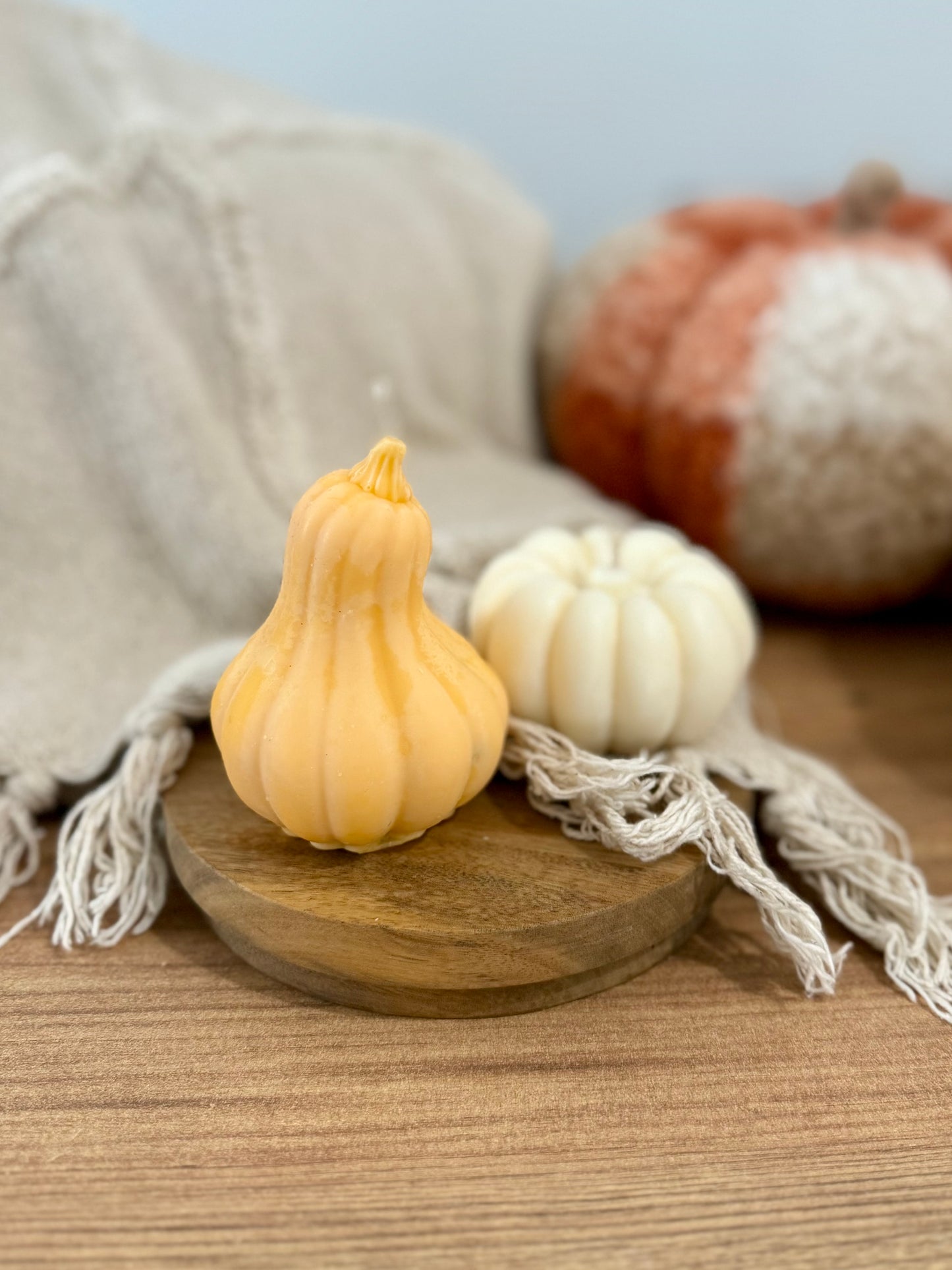 Hervest pumpkin candle