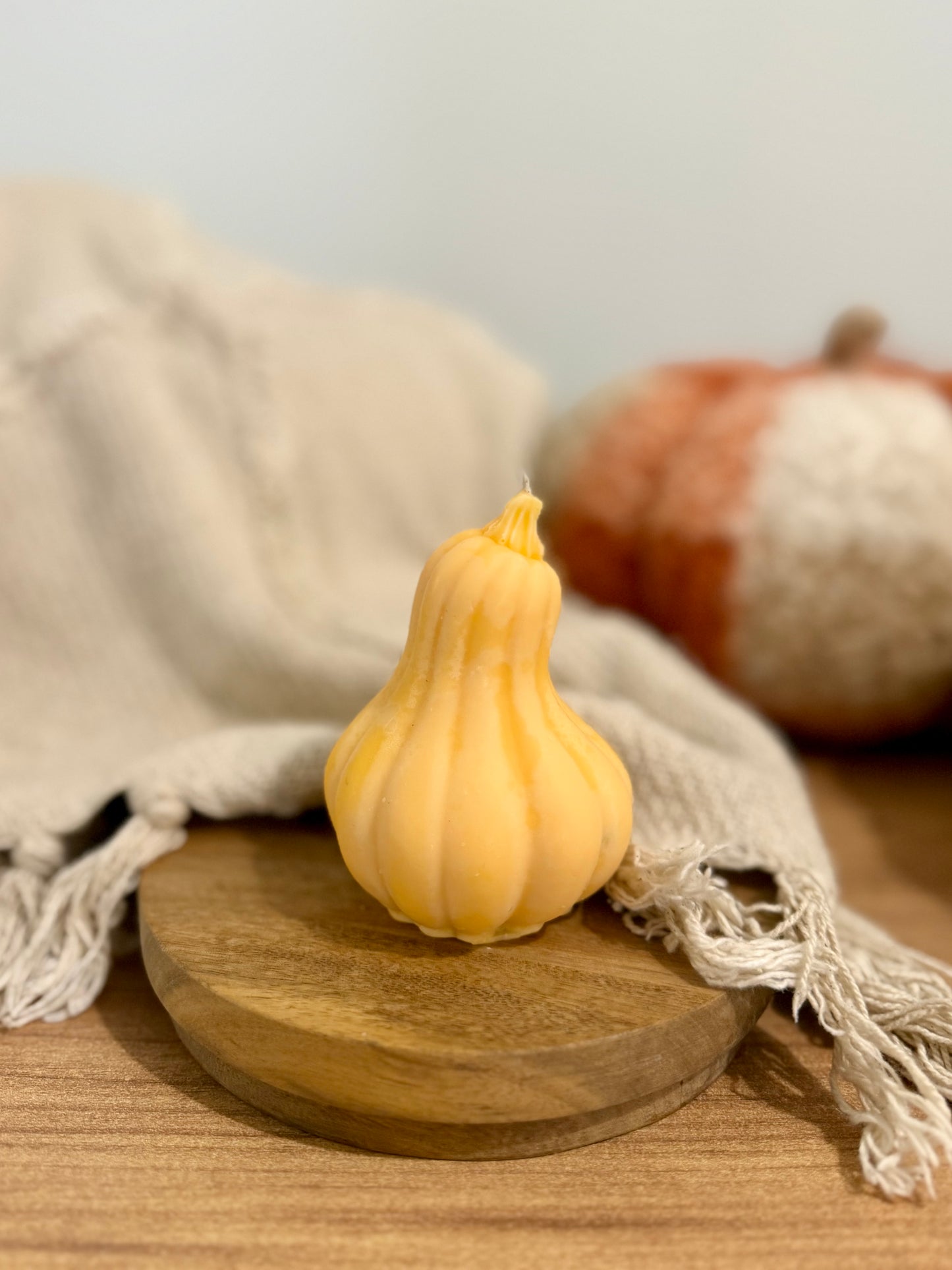 Hervest pumpkin candle