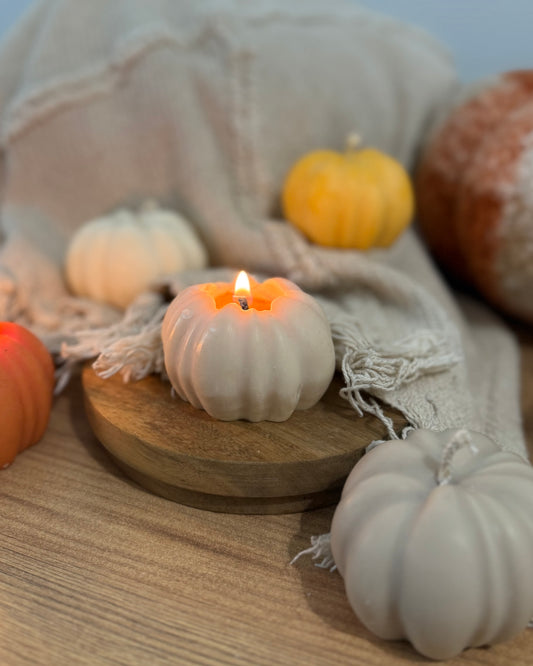Classic pumpkin candle