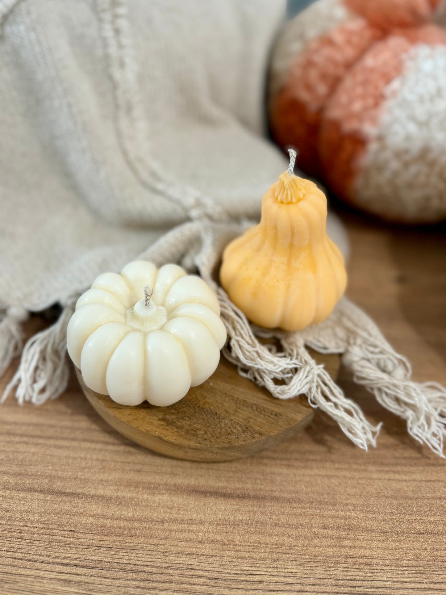 Chunky pumpkin candle